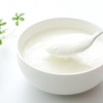 腸活におすすめのヨーグルトは?いつ食べるのが効果的?種類や選び方も解説